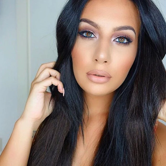 4 Tone Aqua Colored Contacts - Image 10