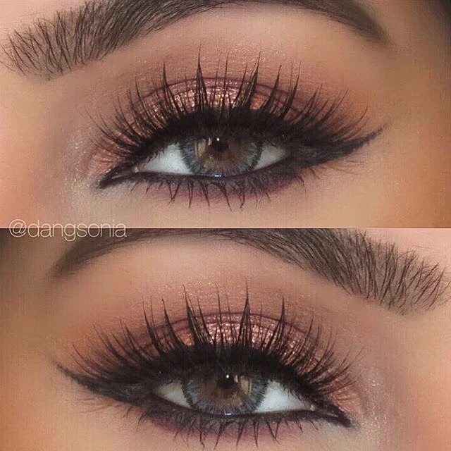 4 Tone Aqua Colored Contacts - Image 6