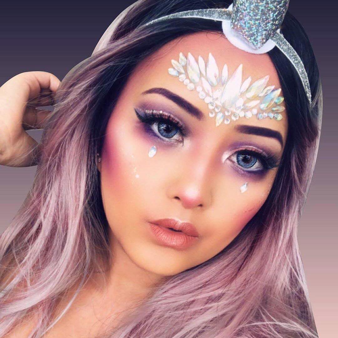 4 Tone Aqua Colored Contacts - Image 9