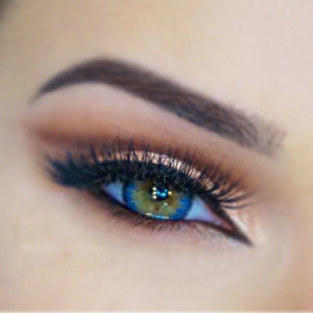 4 Tone Blue Colored Contacts - Image 3