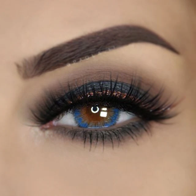 4 Tone Blue Colored Contacts - Image 4