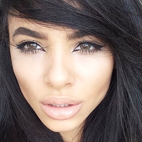 4 Tone Green Colored Contacts - Image 9