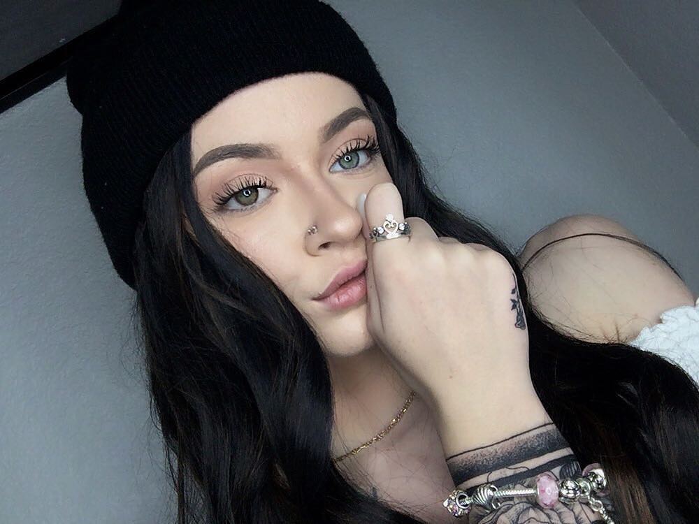 Cotton Series Dark Chocolate Contacts - Image 3