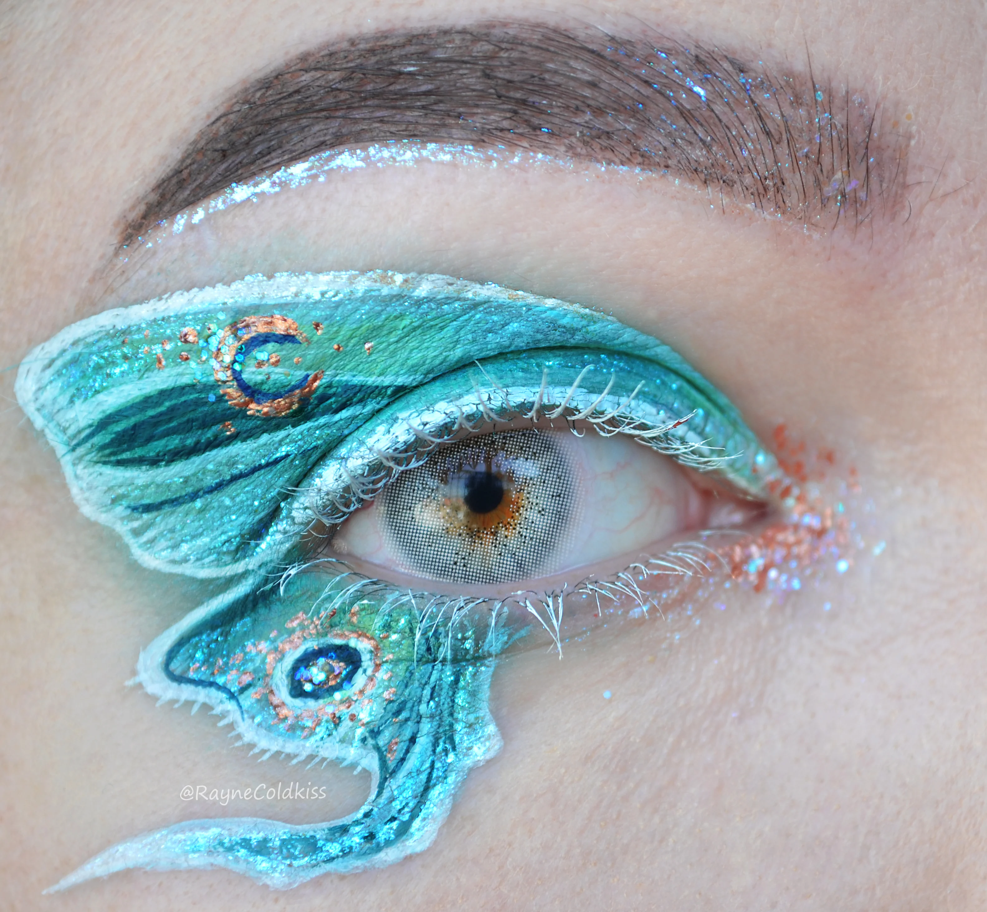 Cotton Series Snow White Contacts - Image 3