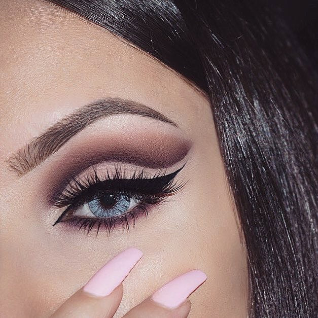 Pro Series Blue Colored Contacts - Image 4